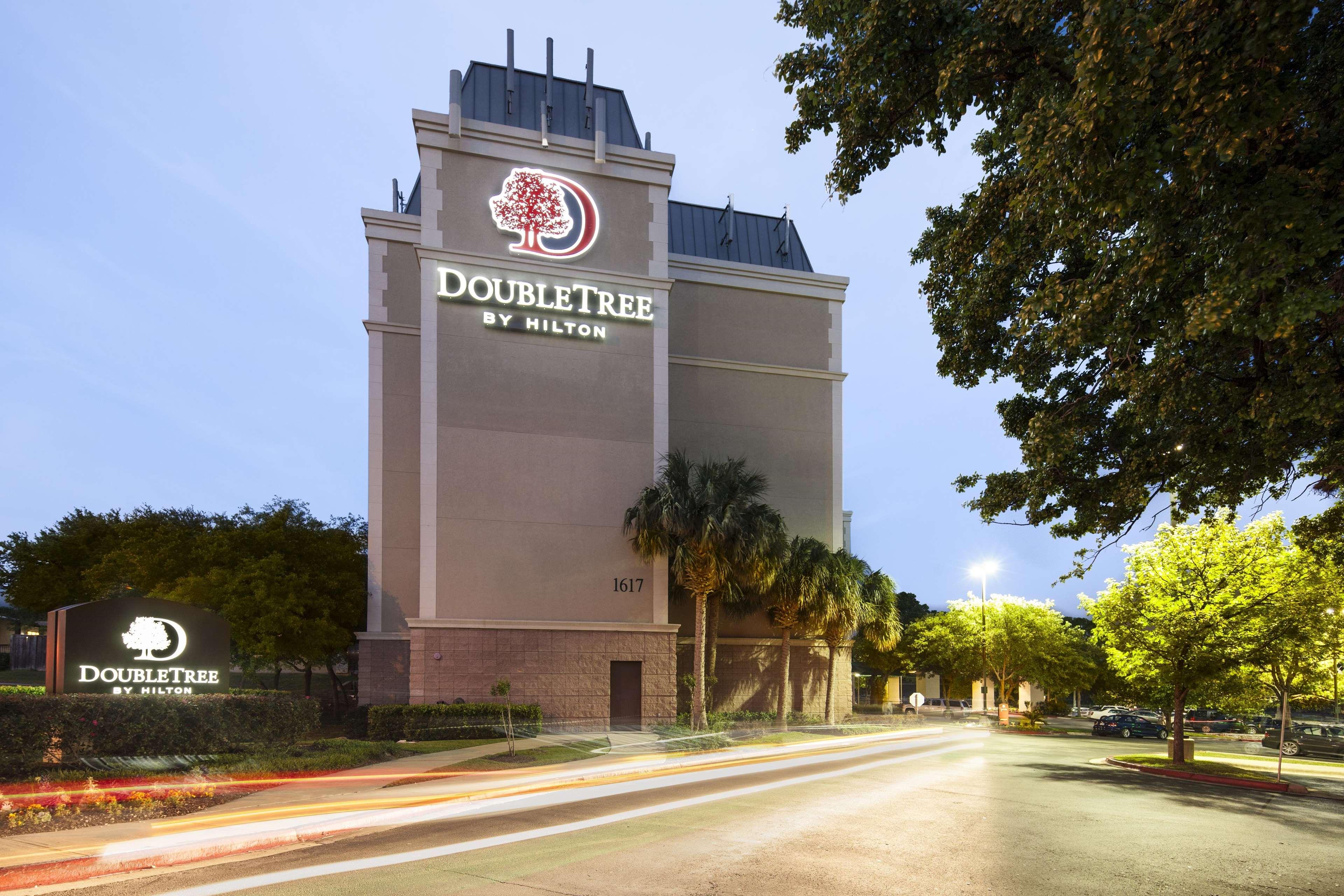 Doubletree By Hilton Austin-University Area Buitenkant foto