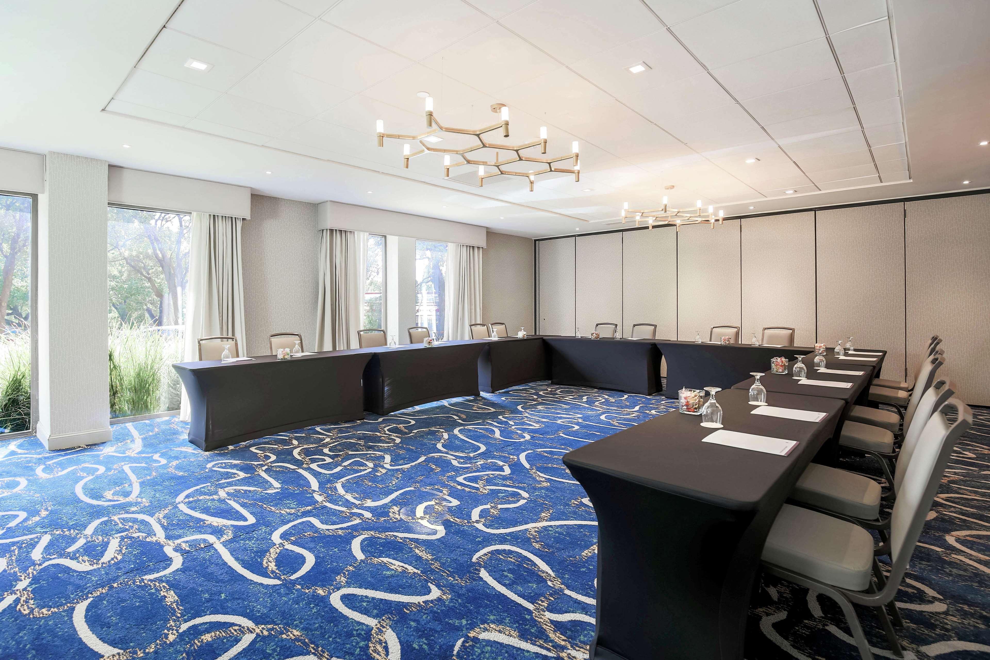 Doubletree By Hilton Austin-University Area Buitenkant foto