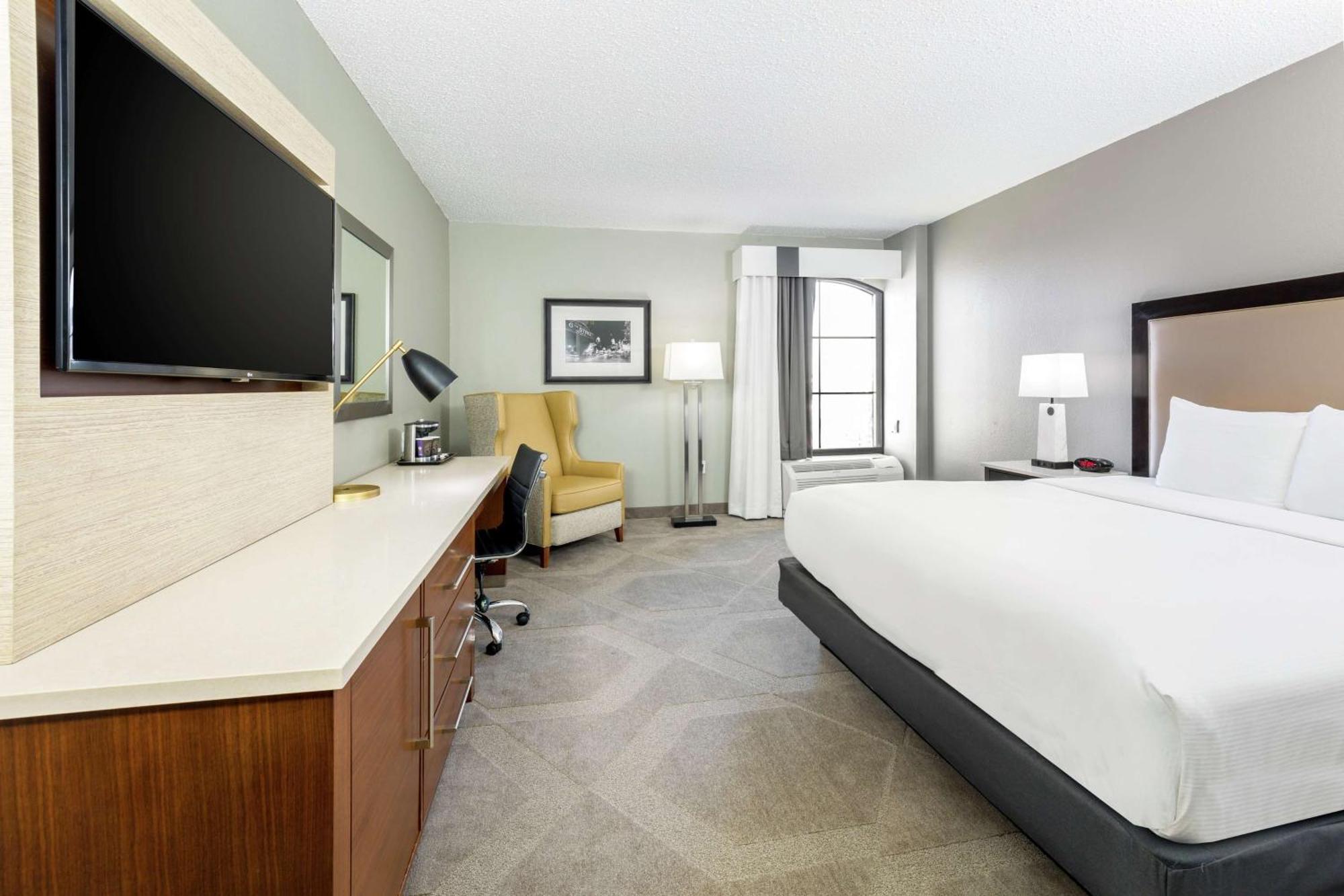 Doubletree By Hilton Austin-University Area Buitenkant foto