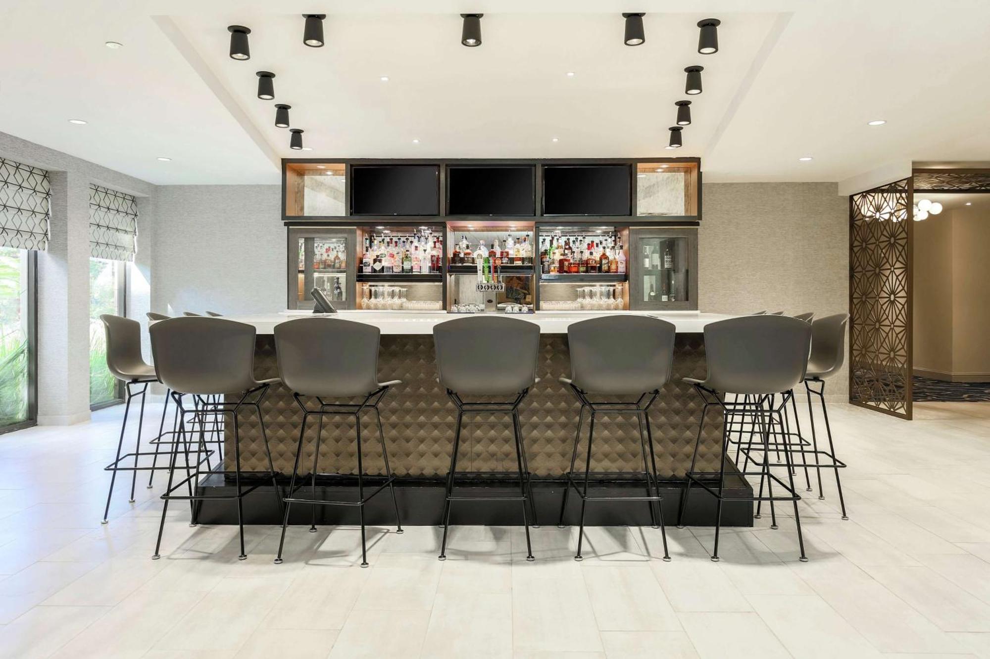 Doubletree By Hilton Austin-University Area Buitenkant foto