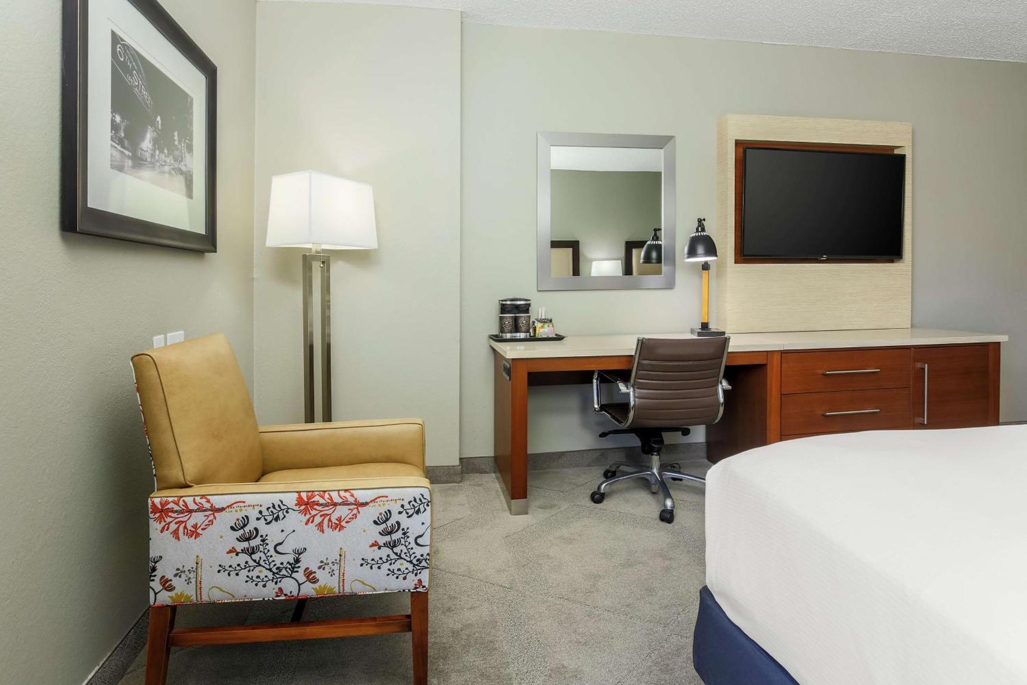 Doubletree By Hilton Austin-University Area Buitenkant foto