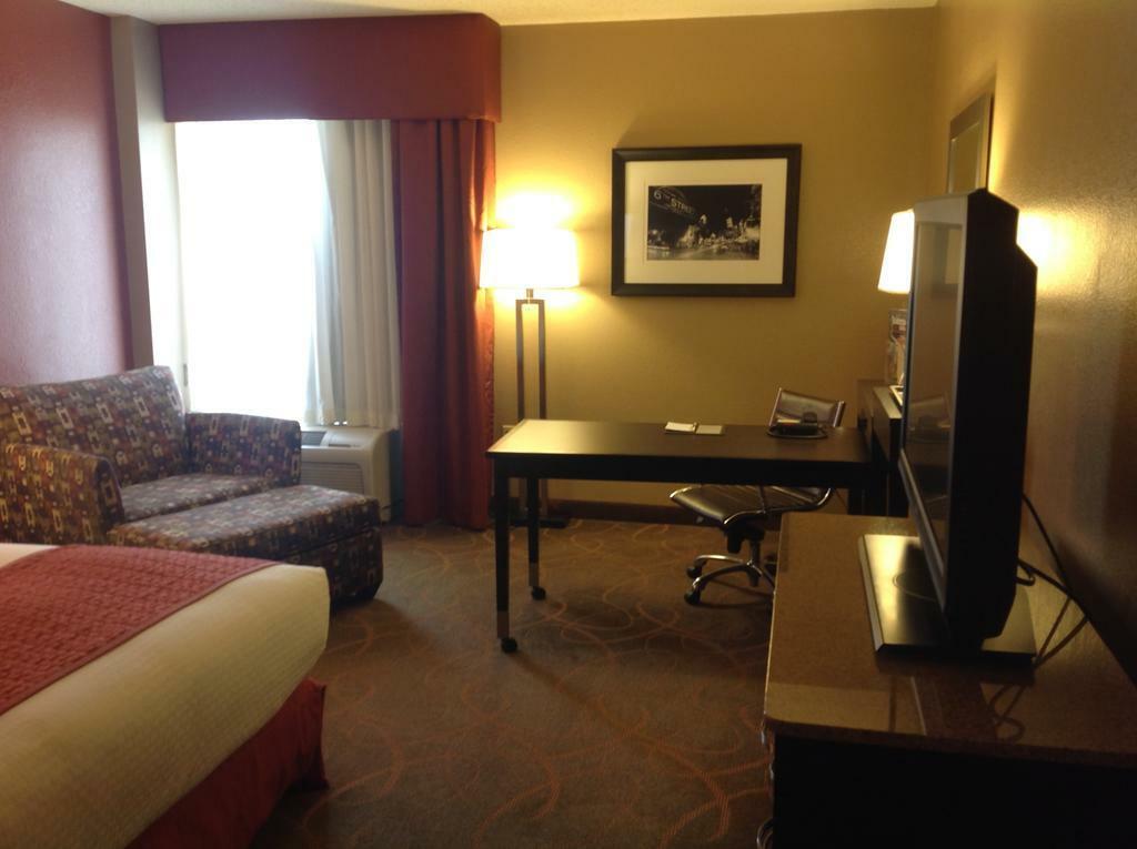 Doubletree By Hilton Austin-University Area Buitenkant foto